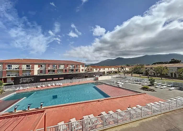 3304-T3 Dans Une Residence Avec Piscine